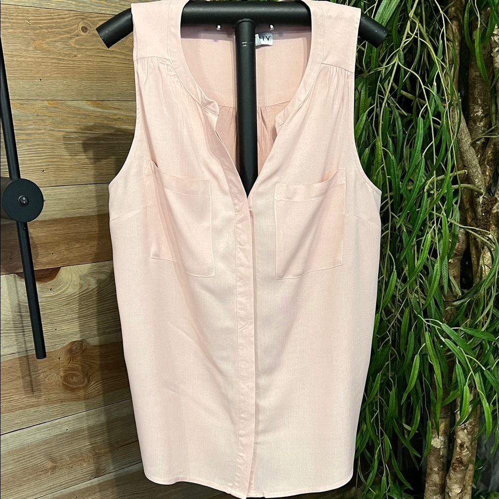 NWT Ava & Viv pale pink button down sleeveless blouse  patch pockets  XL